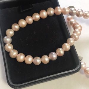 Pearl necklace
